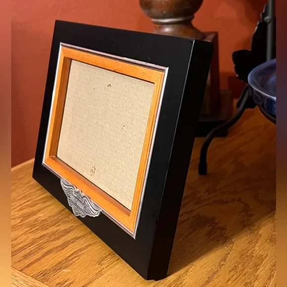 Harley-Davidson® 4 x 6 Black/Orange Photo Frame -Bar & Shield Winged Logo - Picture 6 of 14